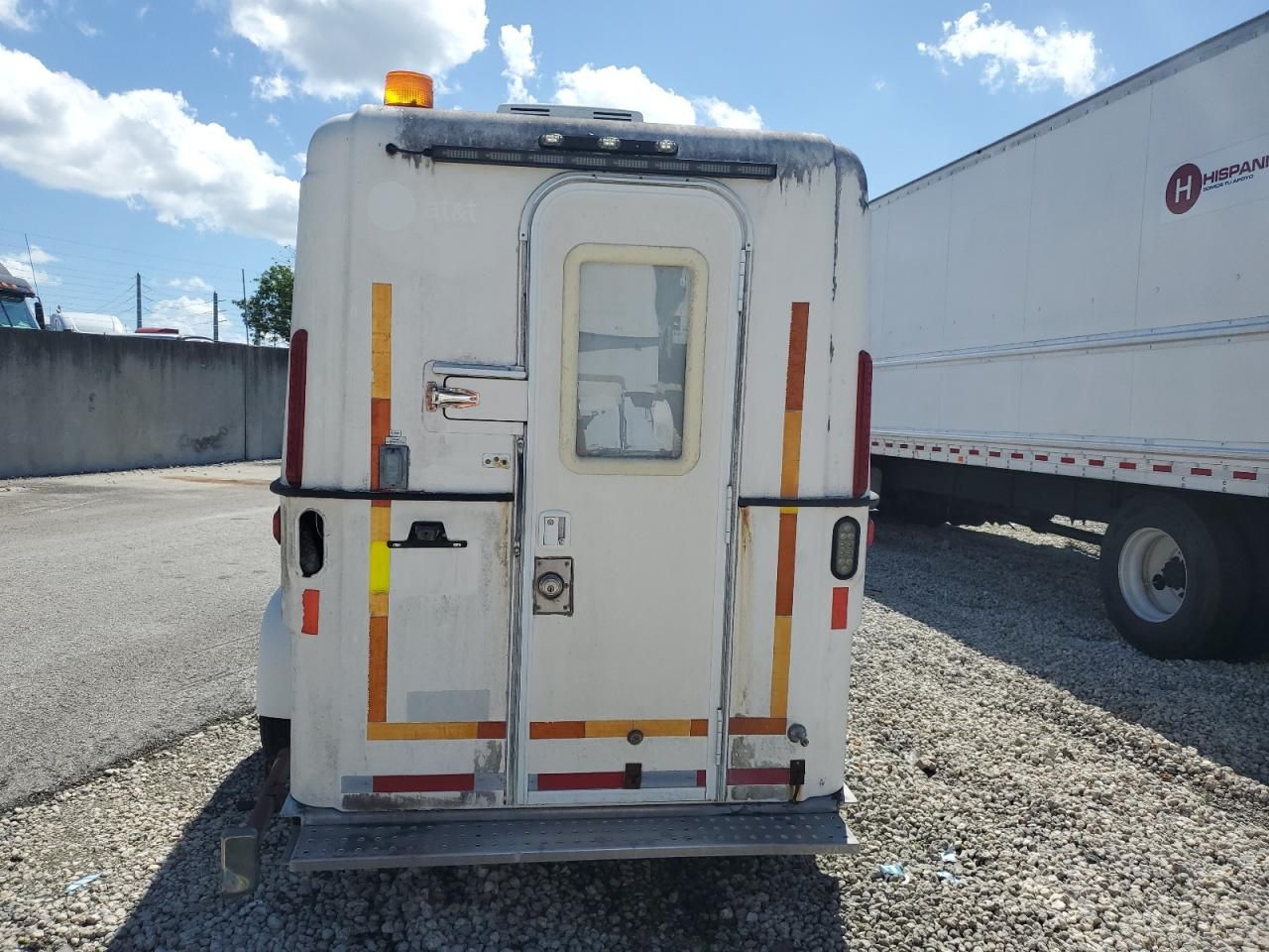 2015 Pelsue Fiber Optic Splicing Trailer