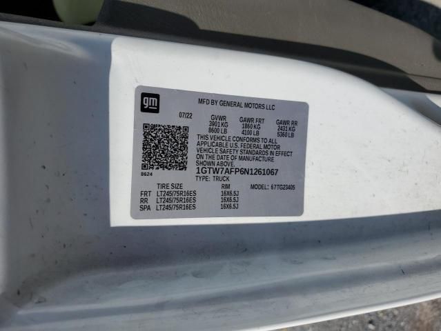 2022 GMC Savana G2500