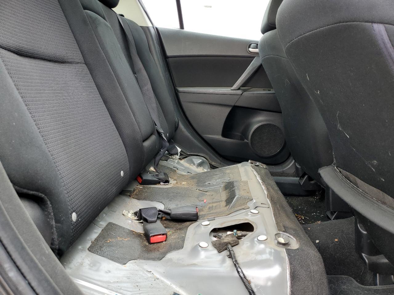2013 Mazda 3 I