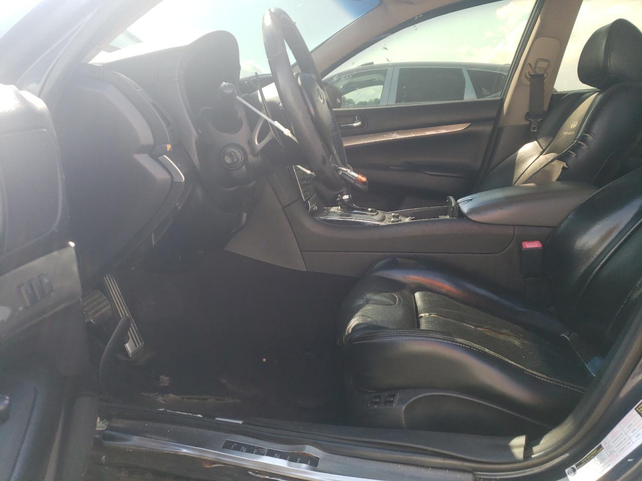 2011 Infiniti G37