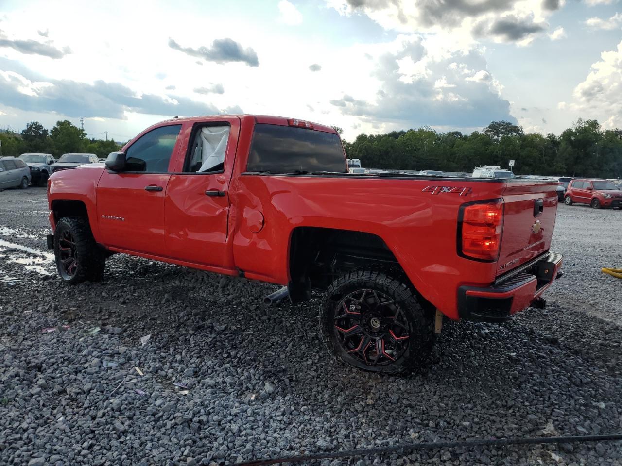 2018 Chevrolet Silverado K1500 Custom