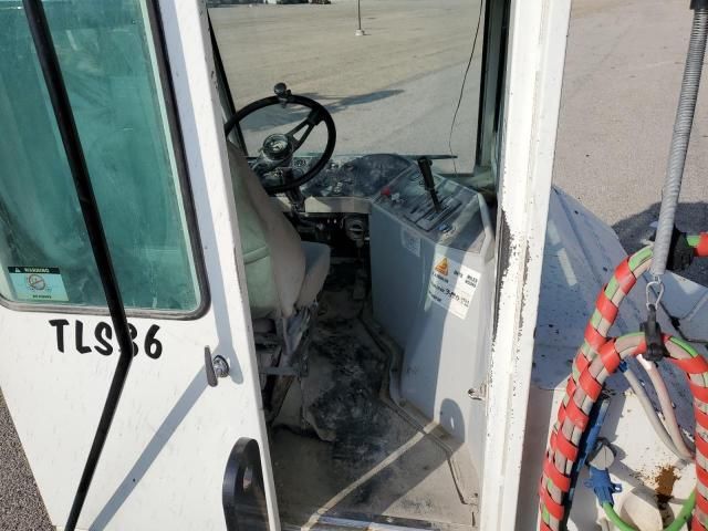 2005 Kalmar Ottawa Yard Truck