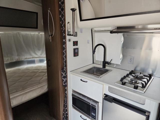 2021 Airstream Caravel