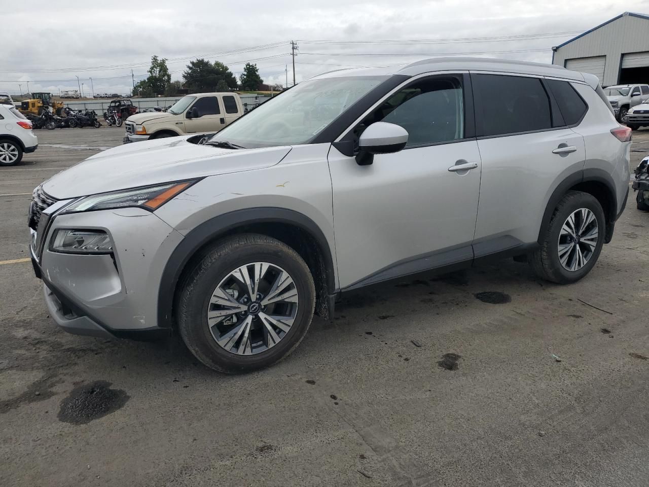 2023 Nissan Rogue sv