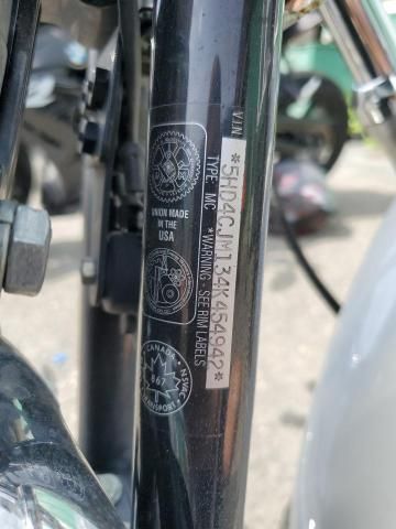 2004 Harley-Davidson XL883 C