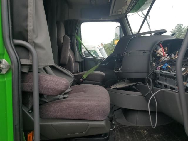 2022 Volvo VNL Semi Truck