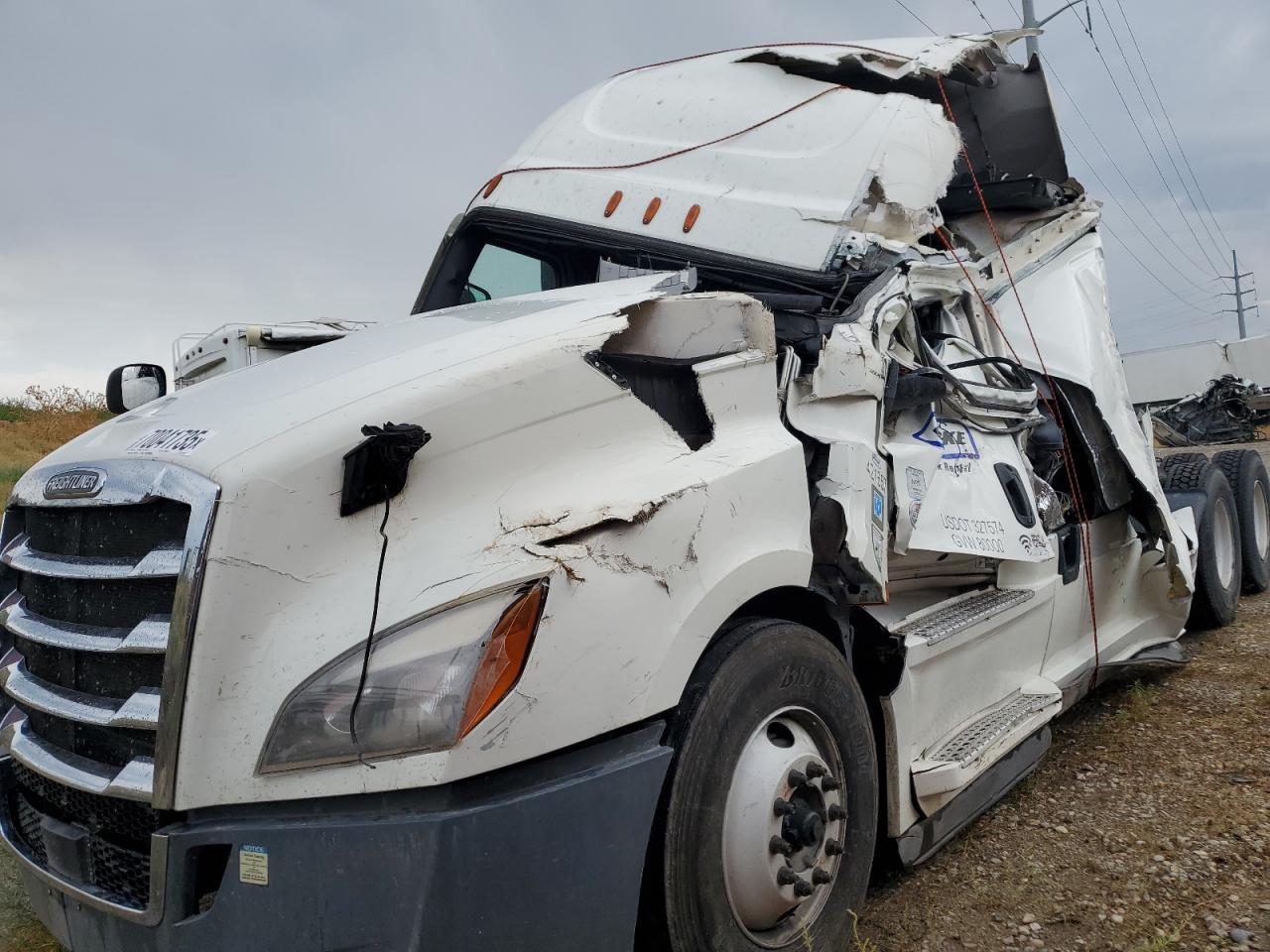 2022 Freightliner Cascadia 126 Semi Truck