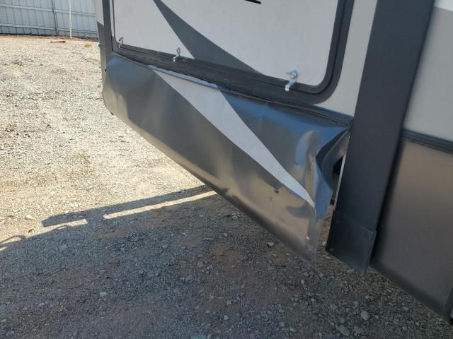 2015 Heartland 3125BH-RVS Camper