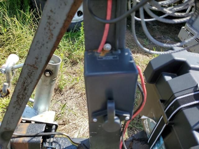 2010 Unknown 2010 Tilt Deck Equipment Trailer