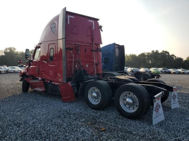 2023 Freightliner Cascadia 126 Semi Truck