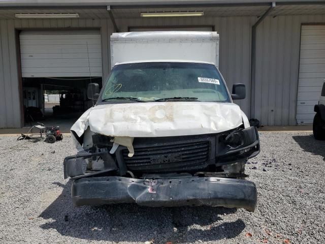 2012 GMC Savana Cutaway G3500