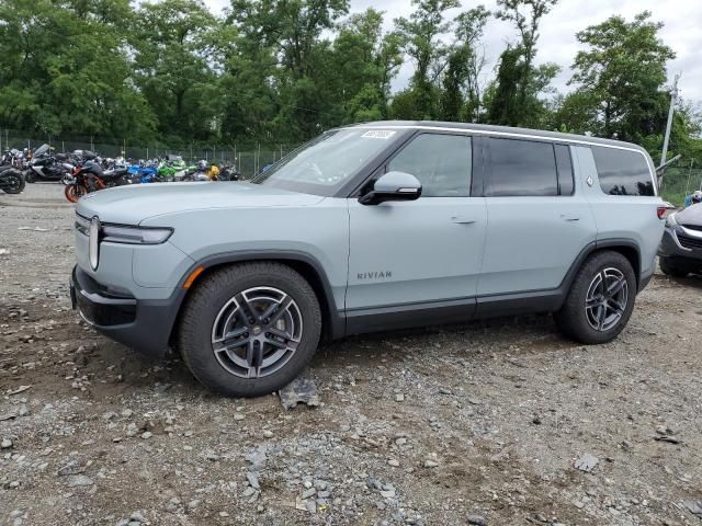 2025 Rivian R1S Adventure