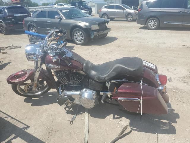 2015 Harley-Davidson FLD Switchback