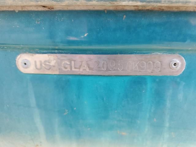 2000 Glastron Boat