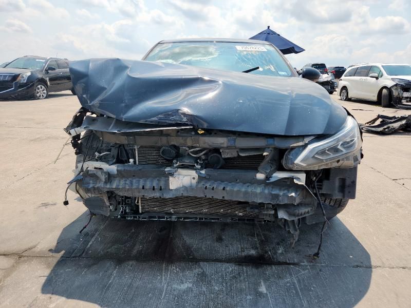 2019 Nissan Altima sr