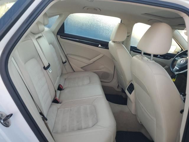 2014 Volkswagen Passat SEL