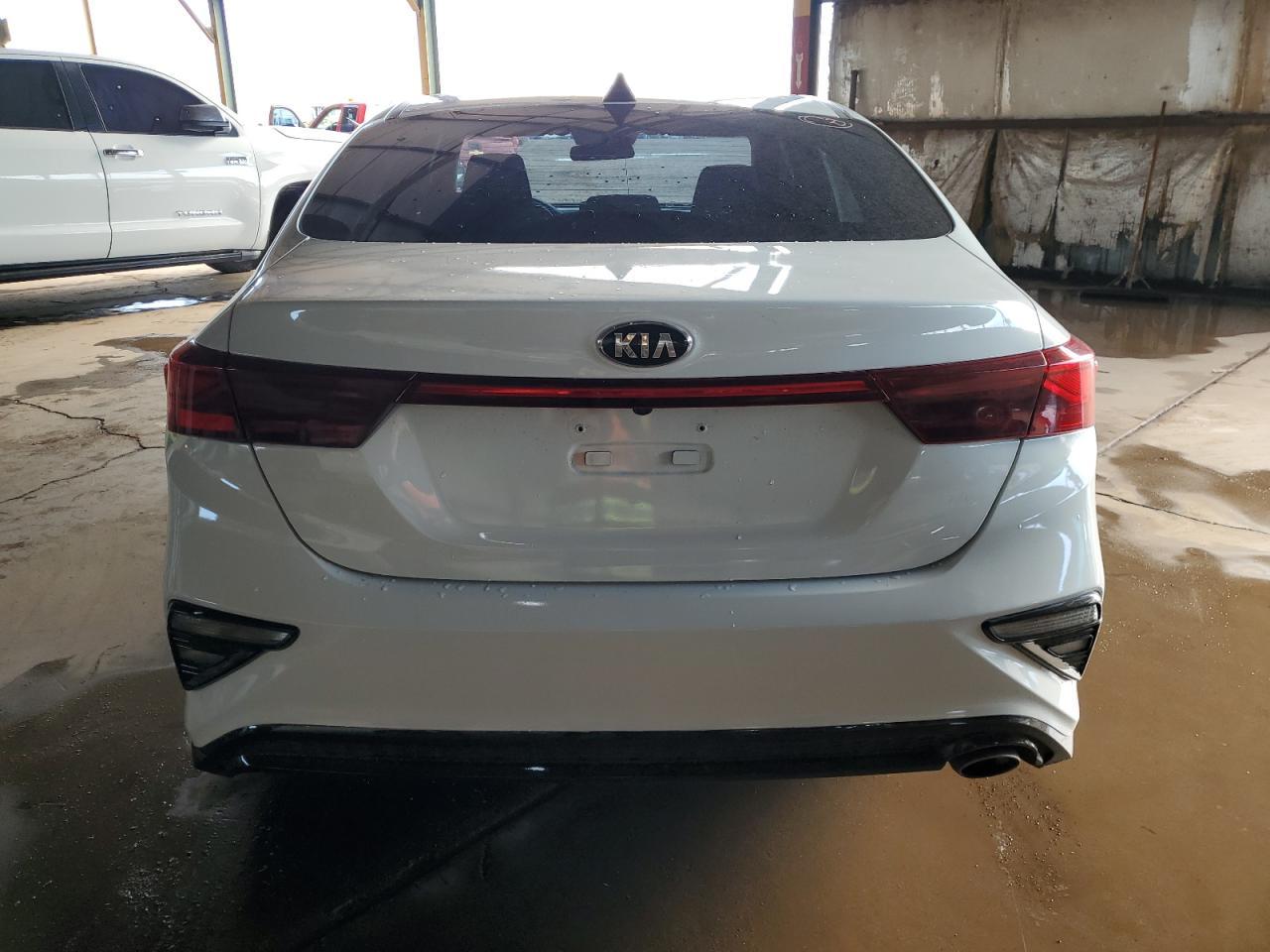 2021 KIA Forte fe