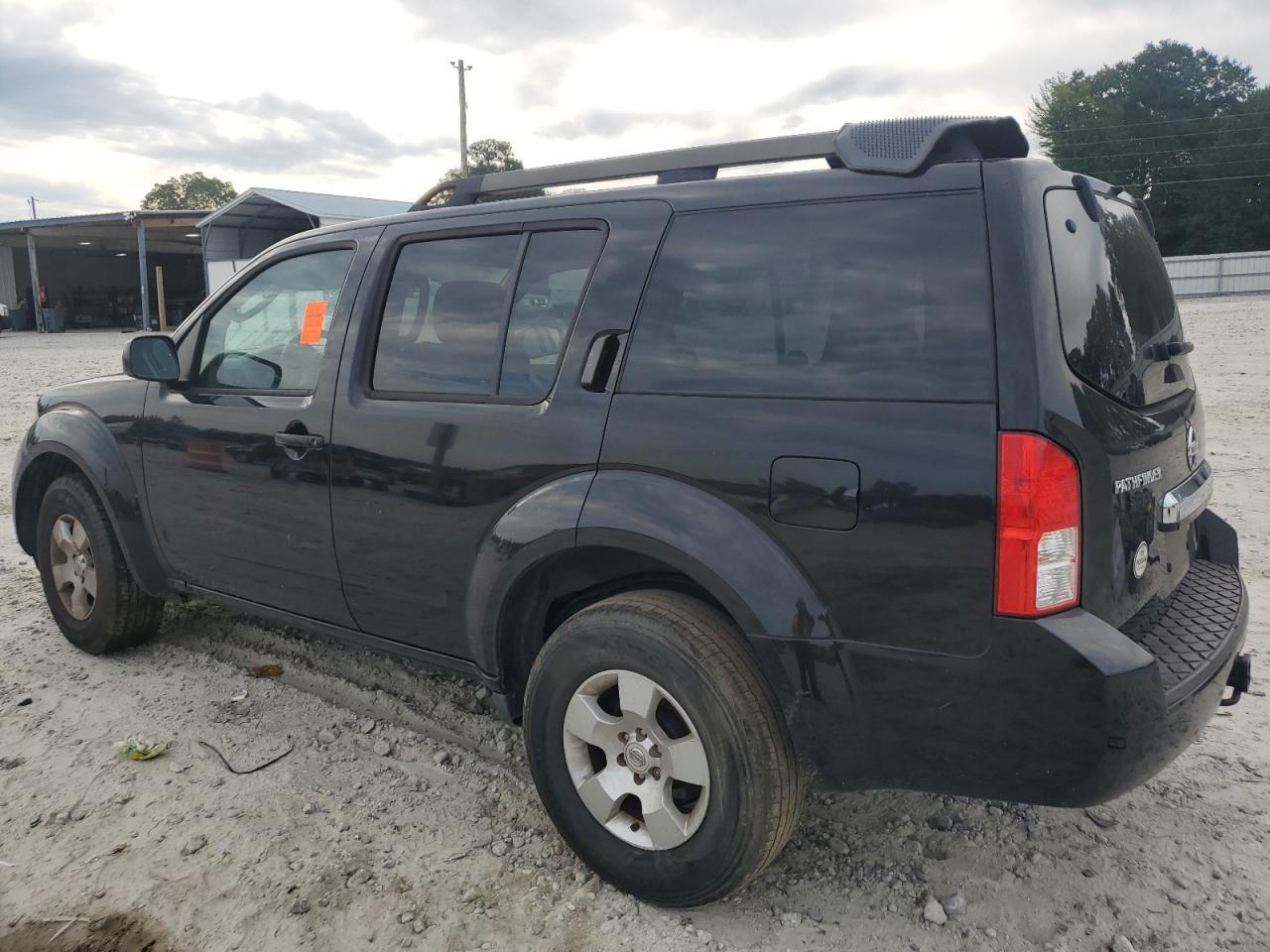 2012 Nissan Pathfinder s