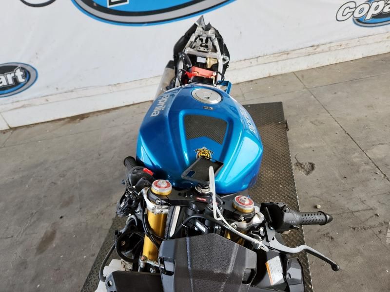 2026 Aprilia RSV4 1100