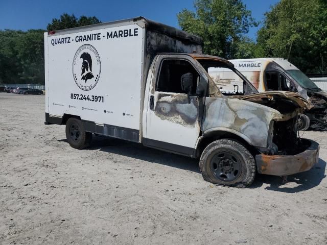 2004 GMC Savana Cutaway G3500