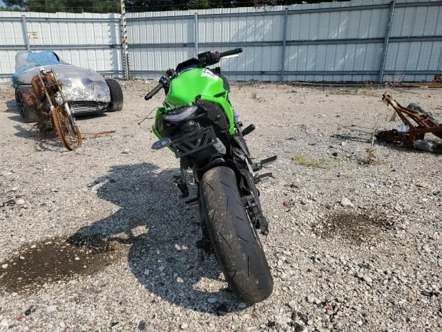 2023 Kawasaki EX650 P