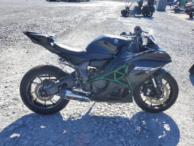 2024 Yamaha YZFR7