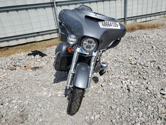 2022 Harley-Davidson Flhtk