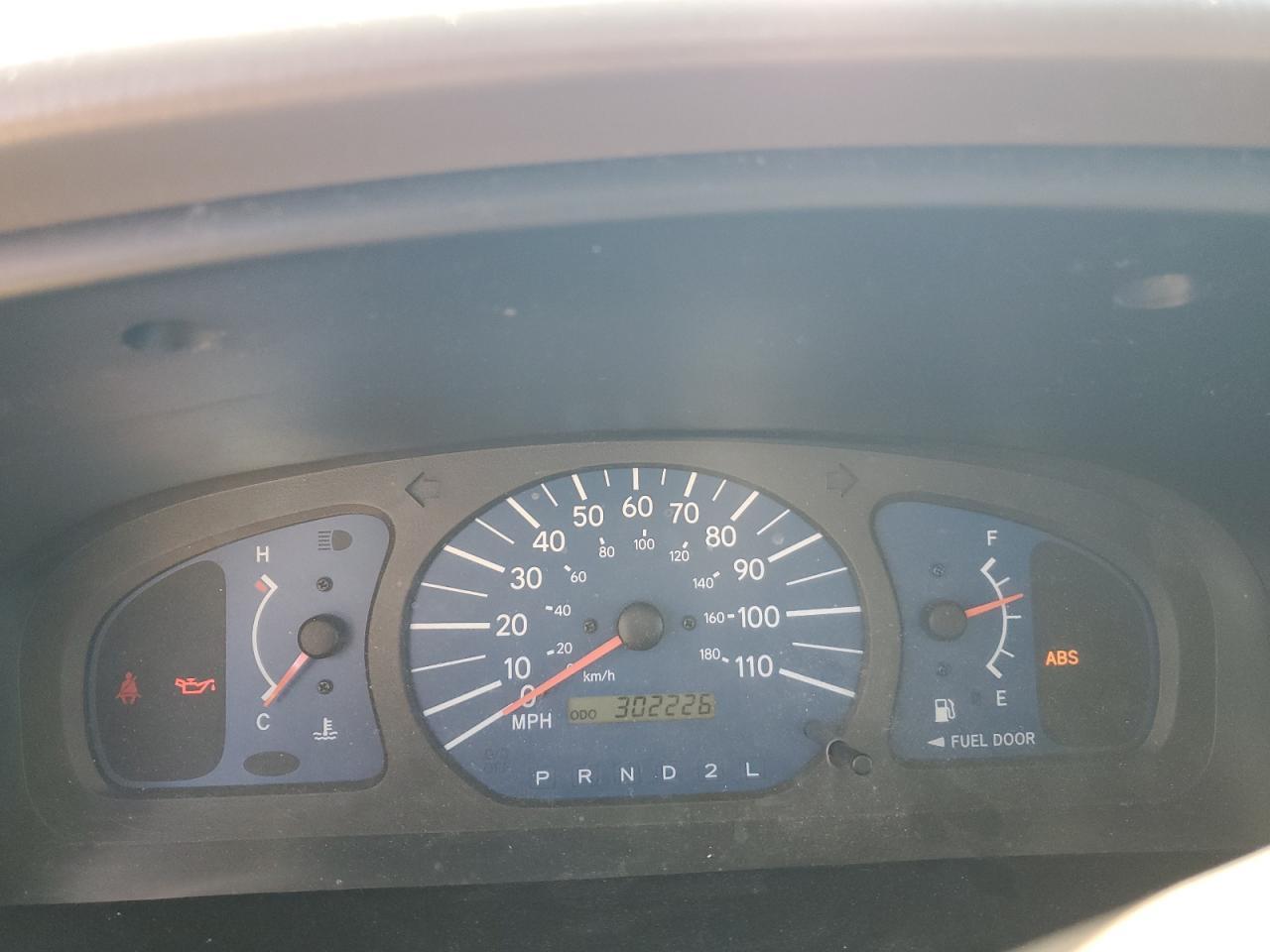 2001 Toyota Sienna ce
