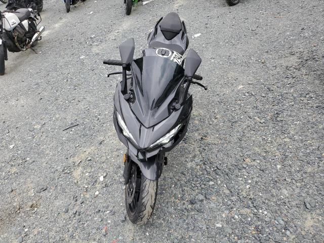 2023 Kawasaki EX400