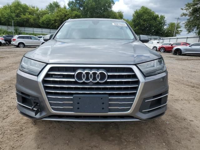 2017 Audi Q7 Premium Plus