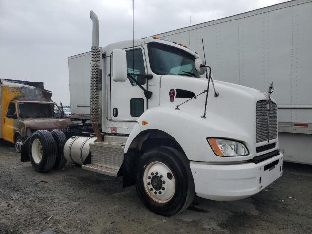 2015 Kenworth T400 Semi Truck