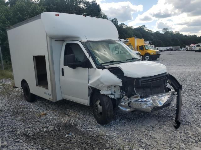 2017 GMC Savana Cutaway G3500