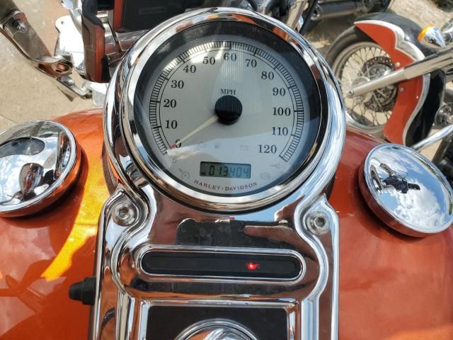 2011 Harley-Davidson Fxdc