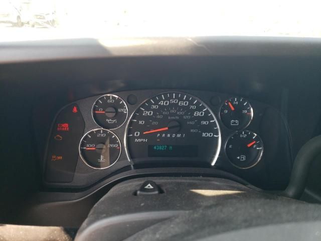 2023 Chevrolet Express G2500