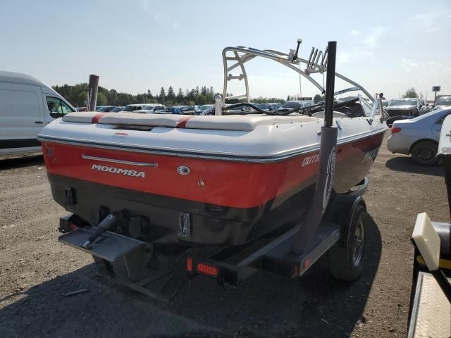 2009 Moomba Boat RED/BLACK