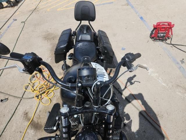 2022 Indian Motorcycle Co. Chief Dark Horse ABS