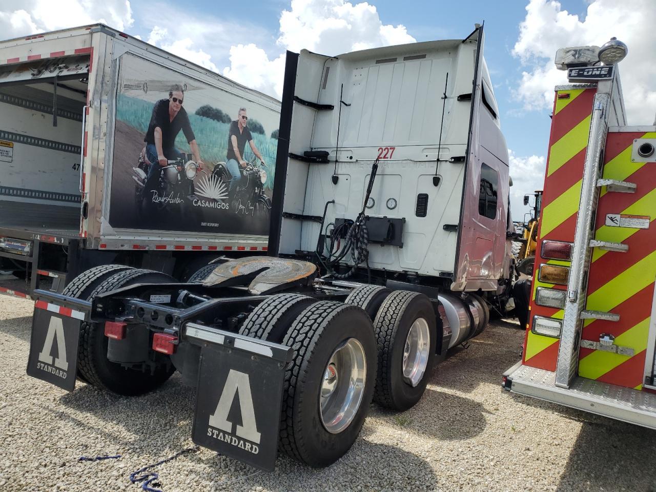 2022 International LT625 Semi Truck
