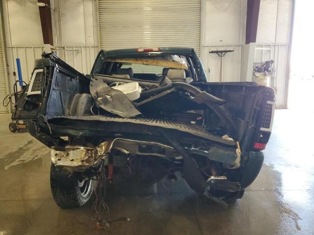 2002 GMC Sierra K2500 Heavy Duty