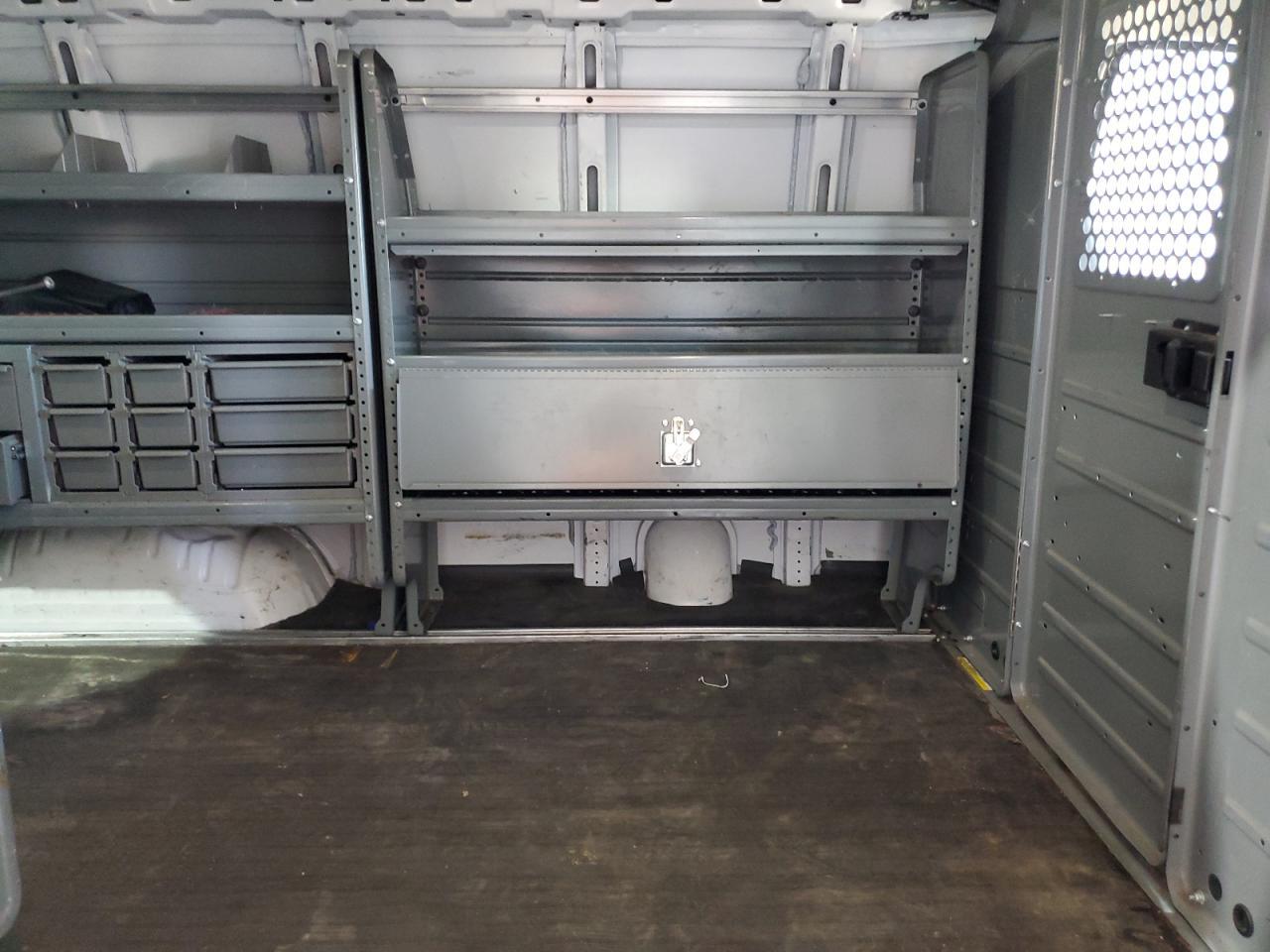 2017 GMC Savana G2500