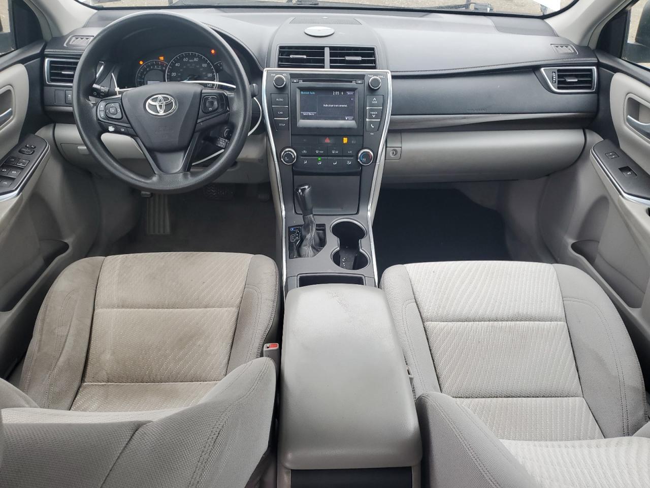 2015 Toyota Camry le
