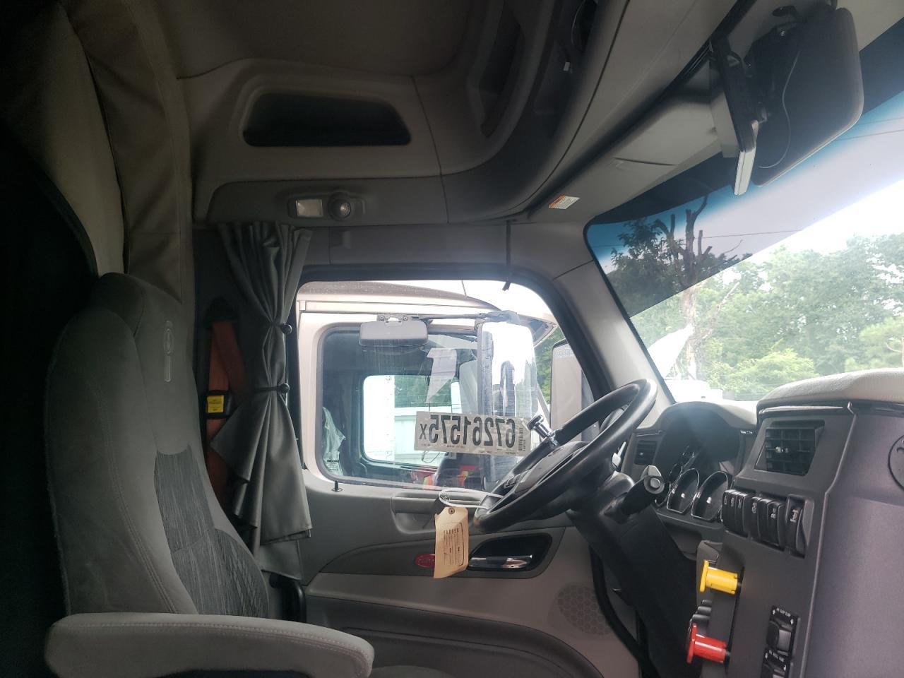 2019 Peterbilt 579 Semi Truck