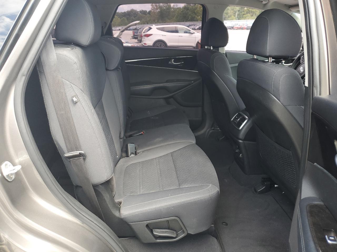 2018 KIA Sorento lx