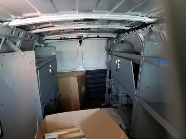 2022 GMC Savana G2500
