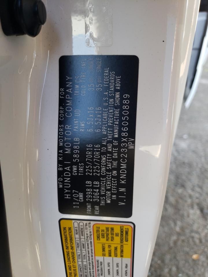 2008 Hyundai Entourage gls