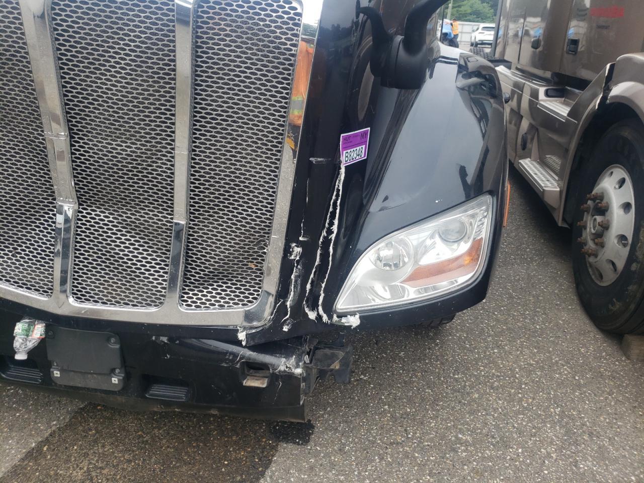 2019 Peterbilt 579 Semi Truck