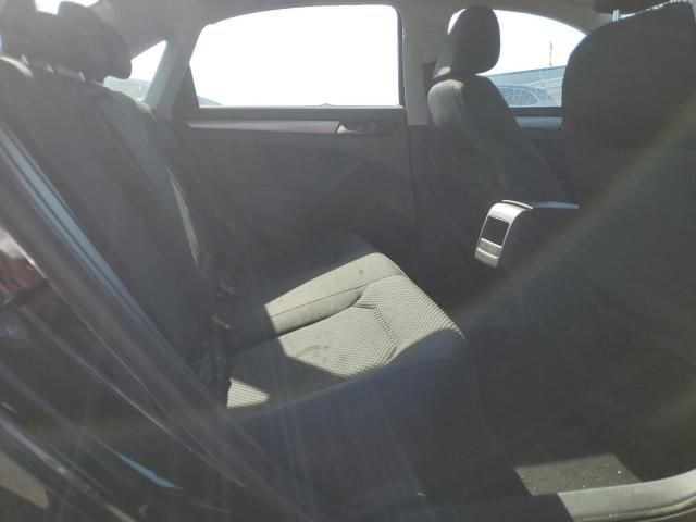 2014 Volkswagen Passat S