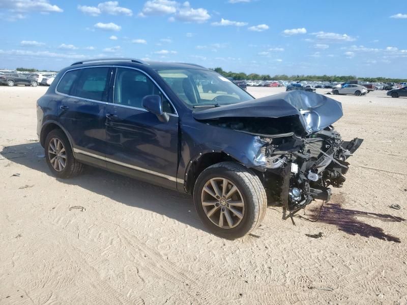 2014 Volkswagen Touareg V6