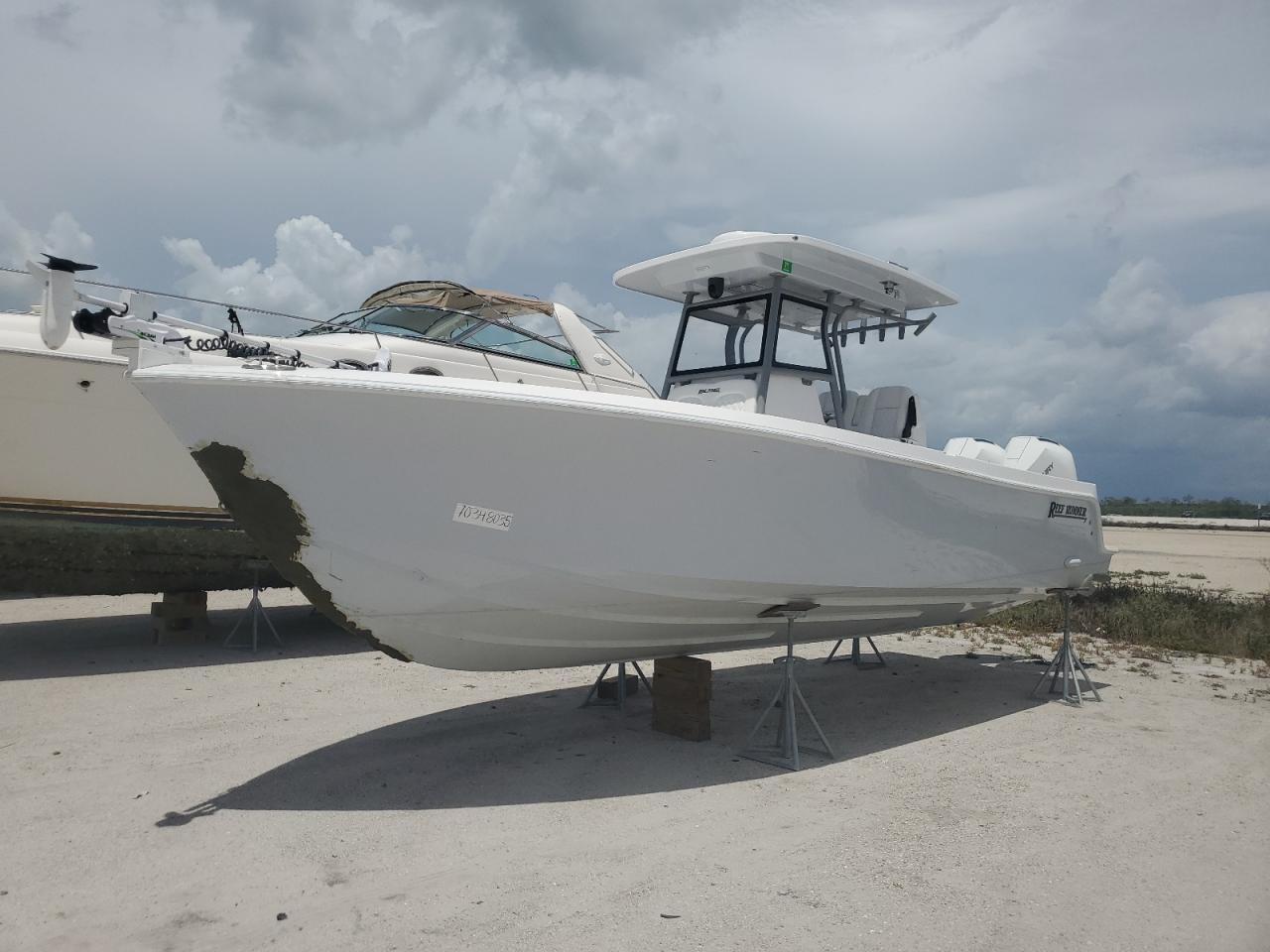 2025 Reef Runner 28CC-Boats Boat