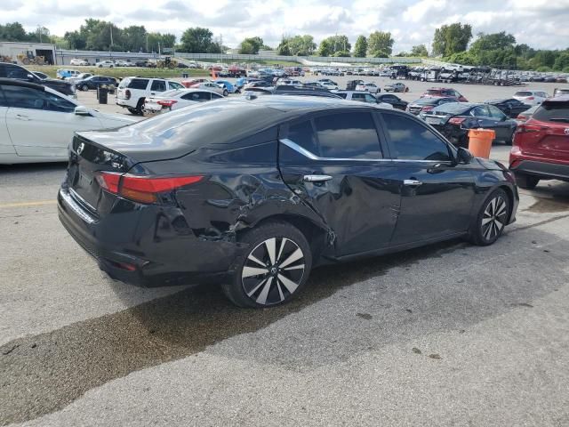 2022 Nissan Altima SV