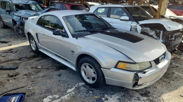 2000 Ford Mustang